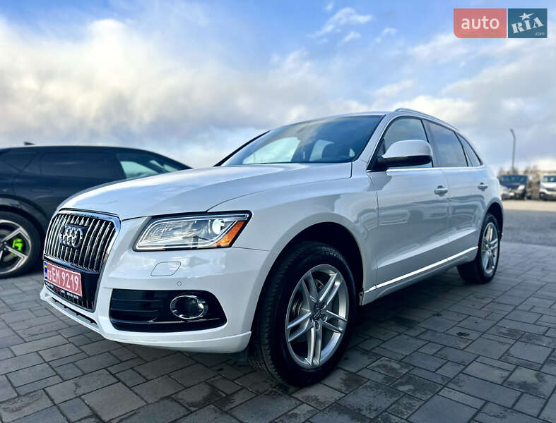 Внедорожник / Кроссовер Audi Q5 2015 в 