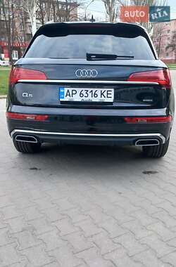 Внедорожник / Кроссовер Audi Q5 2022 в 