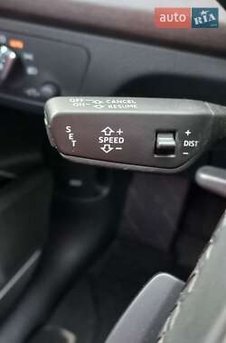 Внедорожник / Кроссовер Audi Q5 2022 в 