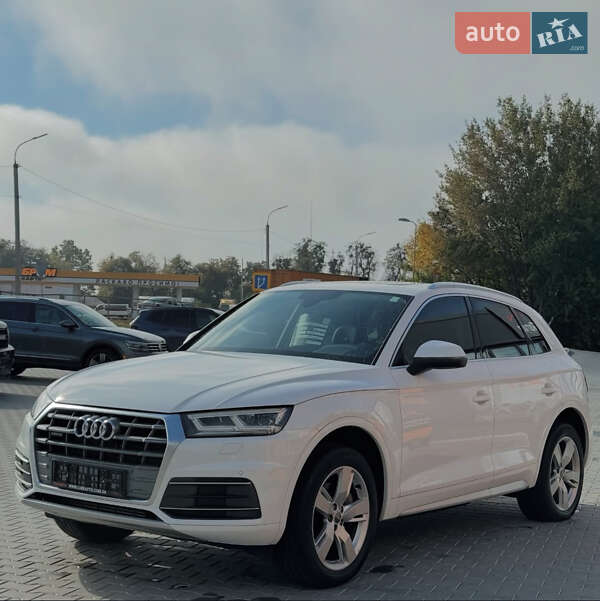 Внедорожник / Кроссовер Audi Q5 2017 в Виннице