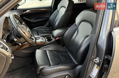 Позашляховик / Кросовер Audi Q5 2015 в 