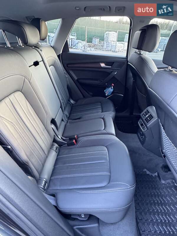 Внедорожник / Кроссовер Audi Q5 2020 в Киеве