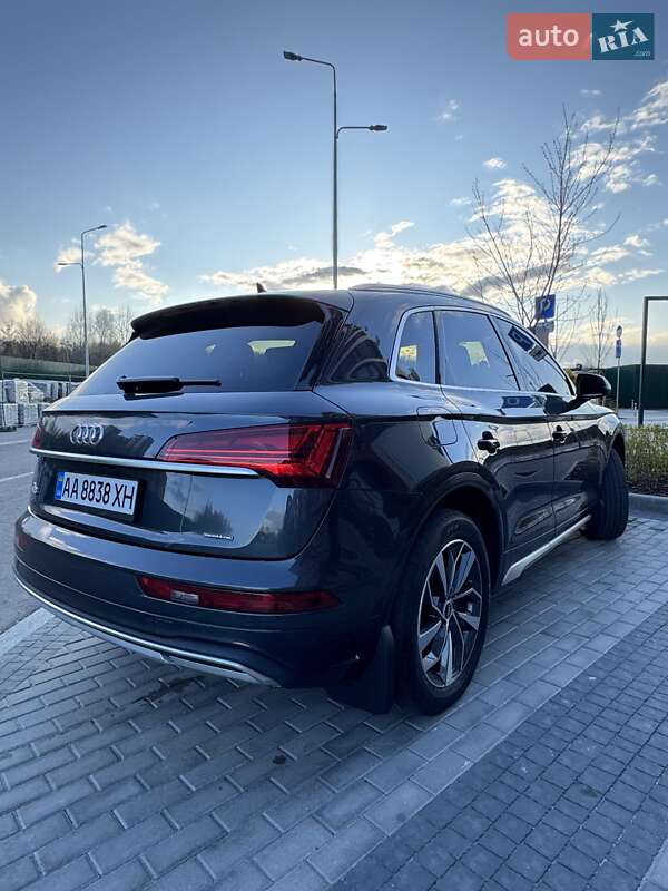 Внедорожник / Кроссовер Audi Q5 2020 в Киеве