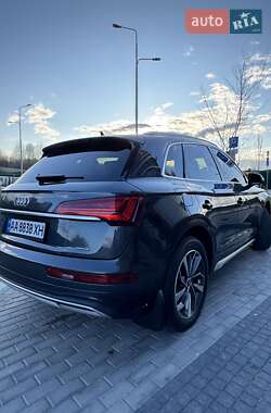 Внедорожник / Кроссовер Audi Q5 2020 в 