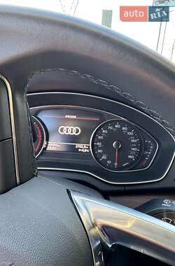 Внедорожник / Кроссовер Audi Q5 2020 в 