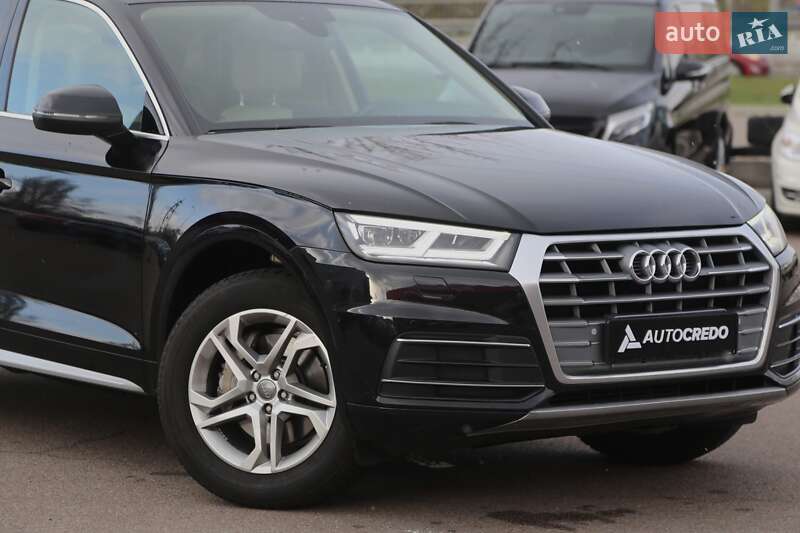 Позашляховик / Кросовер Audi Q5 2019 в Києві
