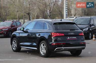 Внедорожник / Кроссовер Audi Q5 2019 в 