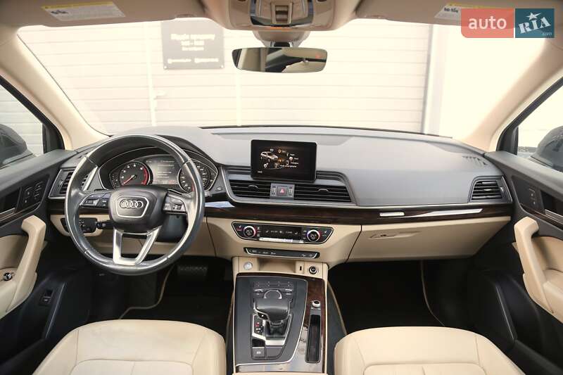 Позашляховик / Кросовер Audi Q5 2019 в Києві