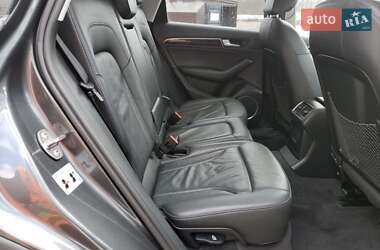 Внедорожник / Кроссовер Audi Q5 2015 в 