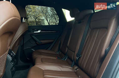 Внедорожник / Кроссовер Audi Q5 2019 в 