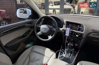 Позашляховик / Кросовер Audi Q5 2014 в 