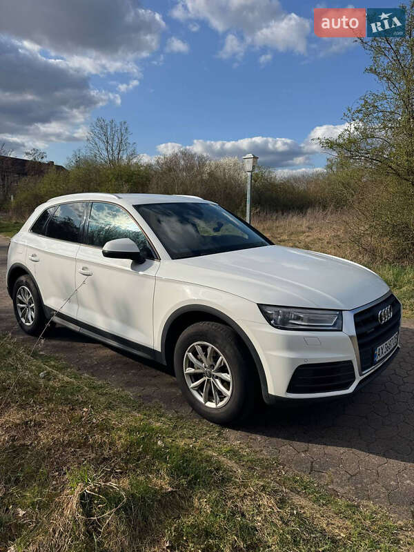 Внедорожник / Кроссовер Audi Q5 2018 в Харькове