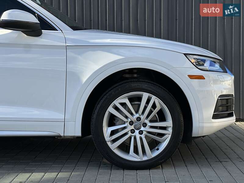 Внедорожник / Кроссовер Audi Q5 2018 в Мукачево
