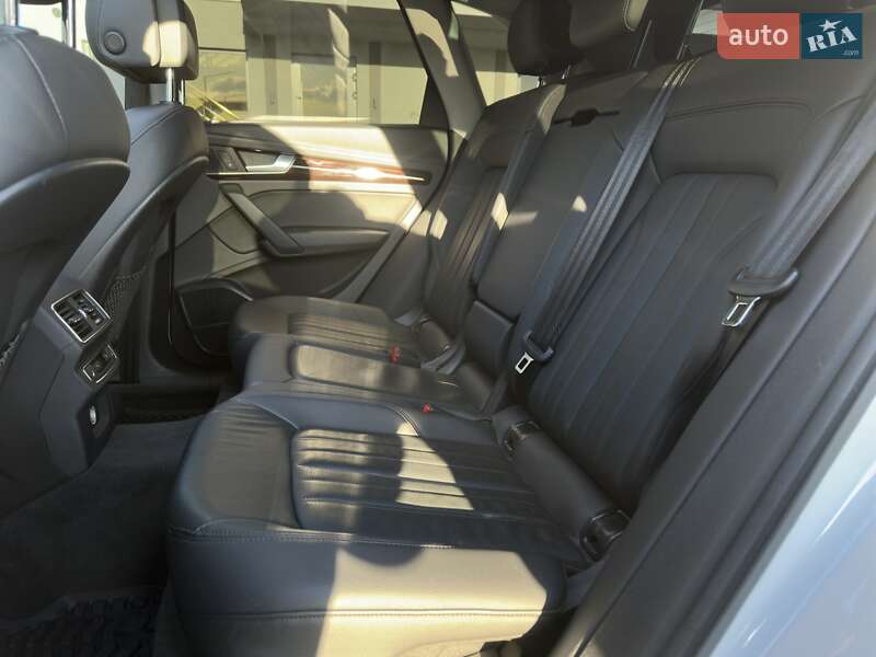 Внедорожник / Кроссовер Audi Q5 2018 в Мукачево