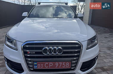 Внедорожник / Кроссовер Audi Q5 2015 в 