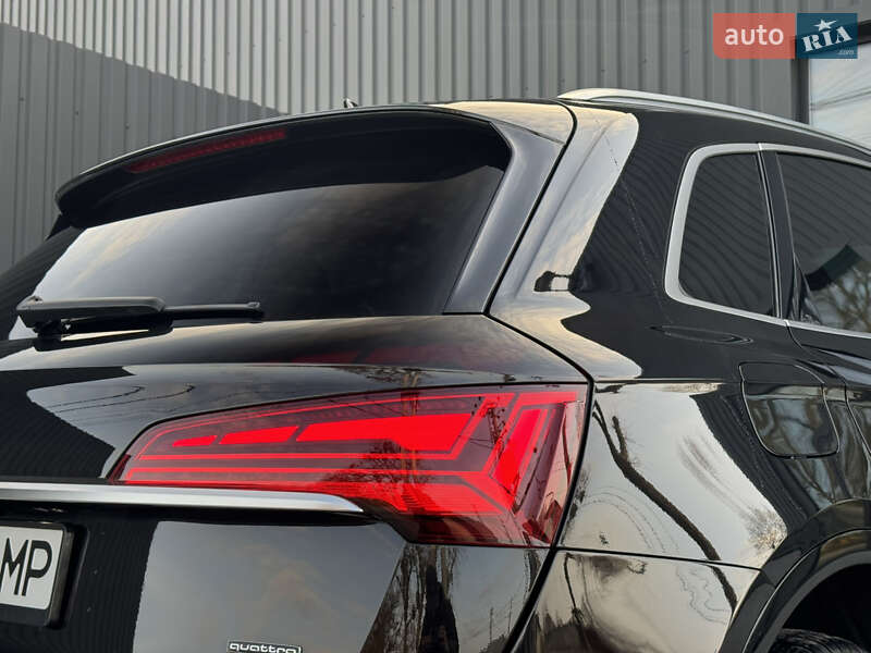 Позашляховик / Кросовер Audi Q5 2020 в Києві