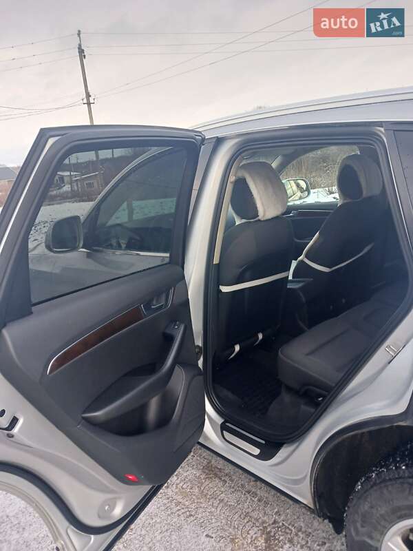 Внедорожник / Кроссовер Audi Q5 2009 в Городке