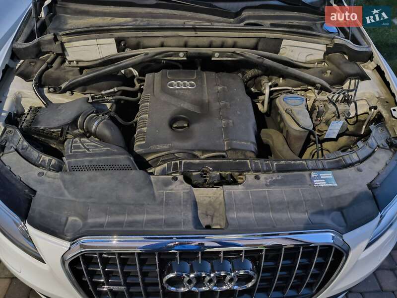 Позашляховик / Кросовер Audi Q5 2014 в Чернівцях