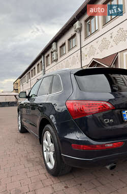 Позашляховик / Кросовер Audi Q5 2011 в 