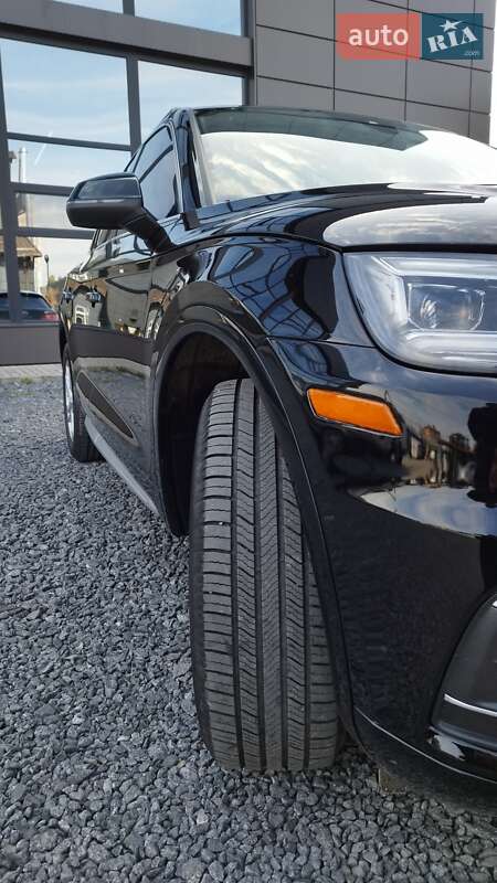 Внедорожник / Кроссовер Audi Q5 2018 в Шепетовке