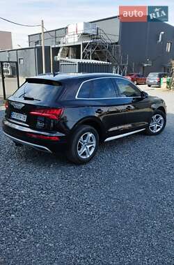 Внедорожник / Кроссовер Audi Q5 2018 в 