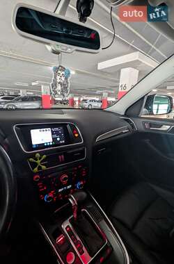 Позашляховик / Кросовер Audi Q5 2013 в 