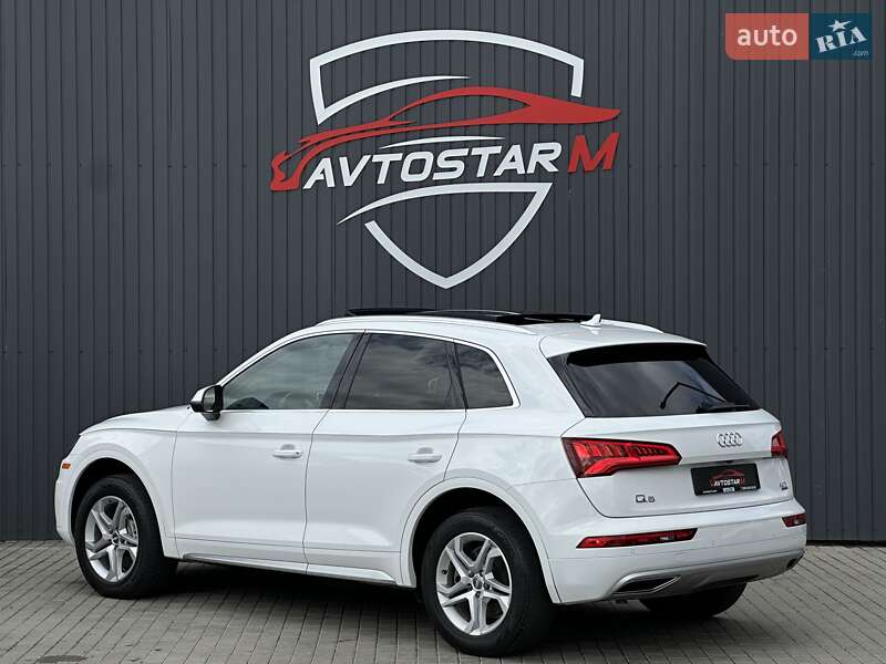 Внедорожник / Кроссовер Audi Q5 2018 в Мукачево