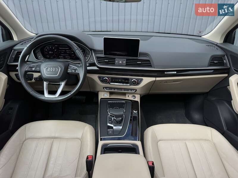 Внедорожник / Кроссовер Audi Q5 2018 в Мукачево
