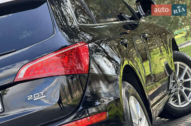 Позашляховик / Кросовер Audi Q5 2010 в 