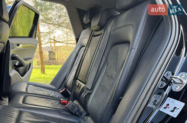 Позашляховик / Кросовер Audi Q5 2010 в 