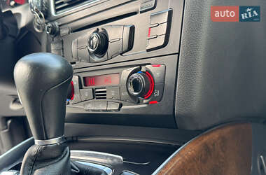 Позашляховик / Кросовер Audi Q5 2010 в 