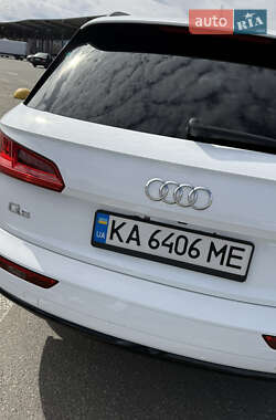 Внедорожник / Кроссовер Audi Q5 2018 в 