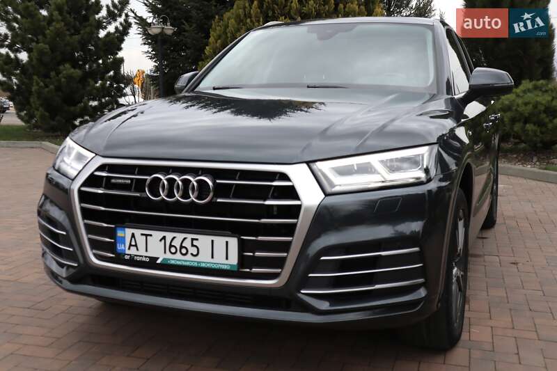Внедорожник / Кроссовер Audi Q5 2019 в 