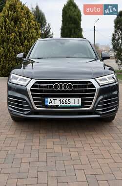 Внедорожник / Кроссовер Audi Q5 2019 в 