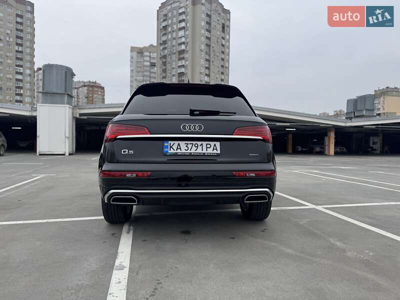 Внедорожник / Кроссовер Audi Q5 2024 в Киеве