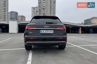 Внедорожник / Кроссовер Audi Q5 2024 в 