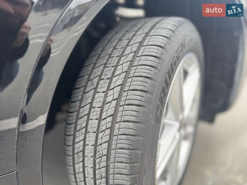 Внедорожник / Кроссовер Audi Q5 2024 в Киеве