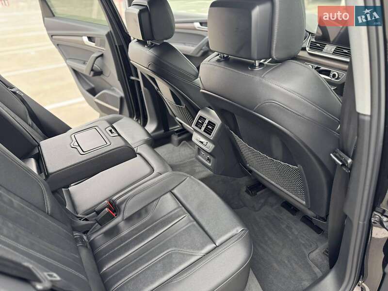 Внедорожник / Кроссовер Audi Q5 2024 в Киеве