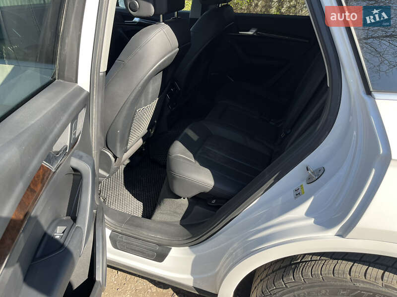 Внедорожник / Кроссовер Audi Q5 2019 в Краматорске
