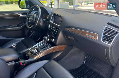Внедорожник / Кроссовер Audi Q5 2015 в 