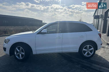 Внедорожник / Кроссовер Audi Q5 2012 в 
