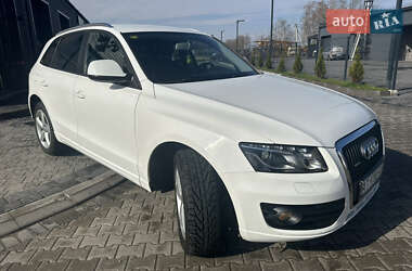 Внедорожник / Кроссовер Audi Q5 2012 в 