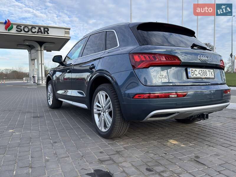 Внедорожник / Кроссовер Audi Q5 2018 в Одессе