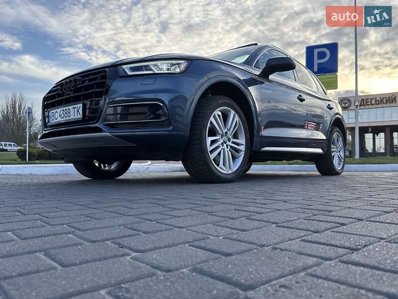 Внедорожник / Кроссовер Audi Q5 2018 в Одессе