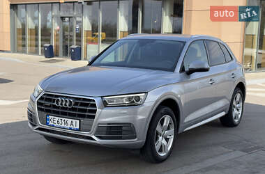 Внедорожник / Кроссовер Audi Q5 2018 в 