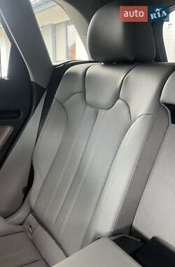 Внедорожник / Кроссовер Audi Q5 2018 в 