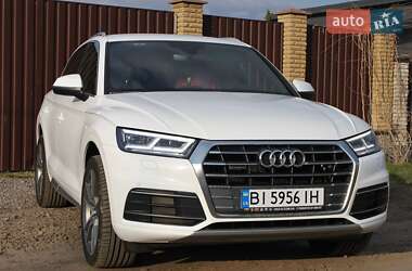 Внедорожник / Кроссовер Audi Q5 2017 в 