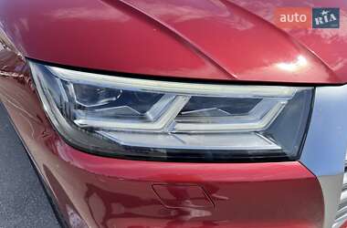 Позашляховик / Кросовер Audi Q5 2019 в 