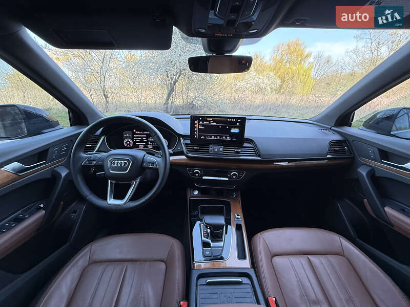 Позашляховик / Кросовер Audi Q5 2021 в Рівному