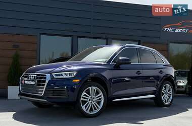 Внедорожник / Кроссовер Audi Q5 2018 в 